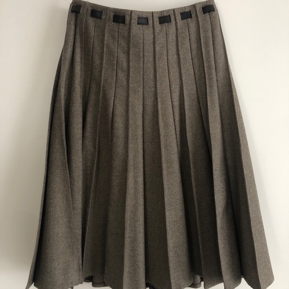 *SOLD* Belted Hermès wool skirt / Never worn - Picture 2 of 7